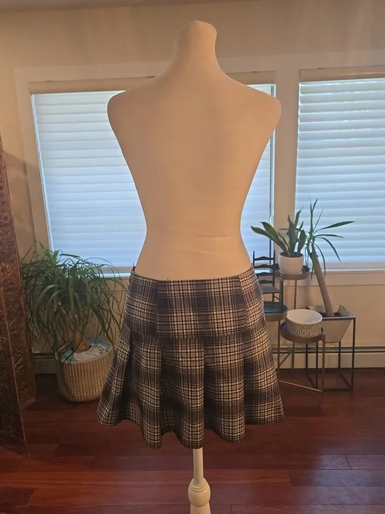 Plaid Pleated Tweenie Mini Skirt Womens Schoolgirl Punk Goth Black White Large - Picture 3 of 6